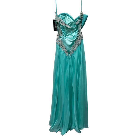 La Femme Elegant Chiffon Gown Size 6 New with Tags - Picture 7 of 8